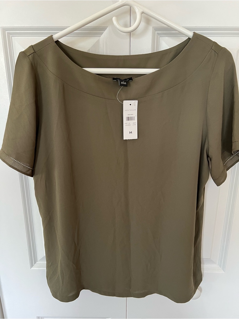 Ann Taylor Olive Green Boatneck Short Sleeve Blouse